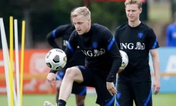 डच मीडफिल्डर भान डे बीक यूरो २०२० बाट बाहिरिए