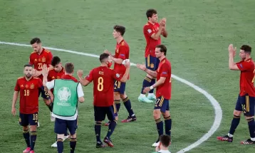 जर्मनीले पोर्चुगललाई ४-२ गोल अन्तरले पराजित गर्दा स्पेन र पोल्यान्ड बराबरीमा रोकिए