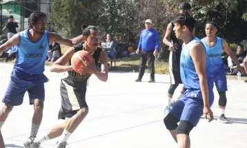 रोयल र स्कलको विजयी सुरुआत