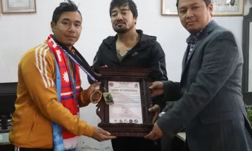 अन्तर्राष्ट्रिय पदक विजेता सुमन सम्मानित