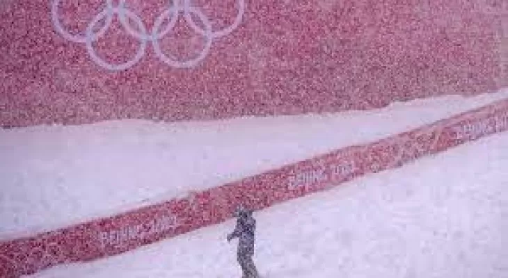 बेइजिङमा भारी हिमपात भएपछि ओलम्पिकमा गएका पाहुनालाई गाह्रो