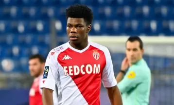 रियल गर्‍यो चुआमेनीलाई अनुबन्ध