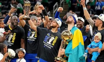 Golden State Warriors beat Boston Celtics to claim fourth title in eight years