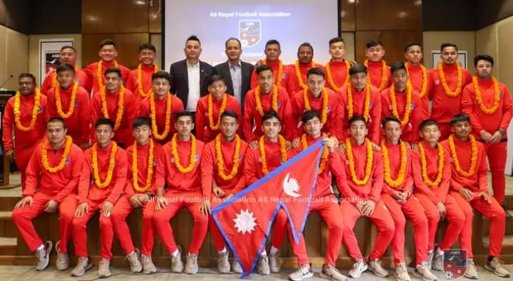 भियतनाममा जाने फुटबल टोलीको बिदाई