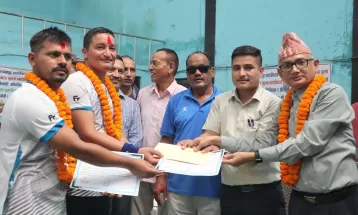 खुल्ला डबल्स ब्याडमिन्टनको उपाधि भट्ट र खत्रीलाई