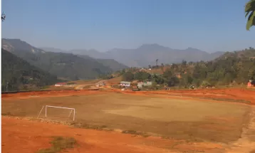 फुटबल रङ्गशाला तीन वर्षदेखि अलपत्र