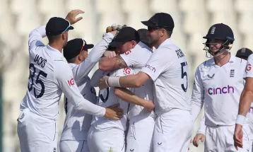 पाकिस्तान बिरुद्धको टेष्ट सिरिज इंग्ल्याण्डले जित्यो