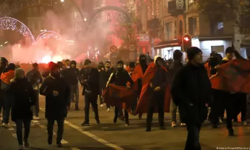 हारपछि निराश बनेका मोरक्कोका फ्यानहरू हिंसामा उत्रिए