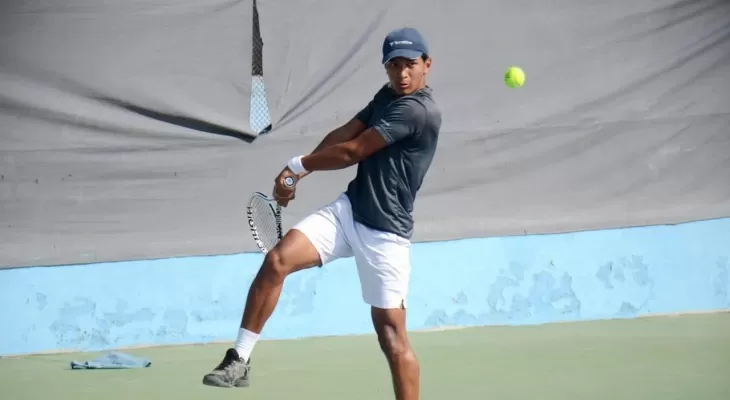 अकी र आरभको जोडी सेमिफाइनलमा