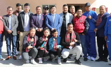 सुष्मासहित ४ बक्सर सम्मानित