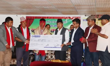 क्रिकेटर भण्डारीलाई गृह पालिकाको सम्मान