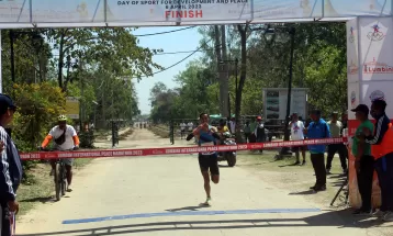 लुम्बिनी म्याराथनको उपाधि दीपक र राजपुरालाई