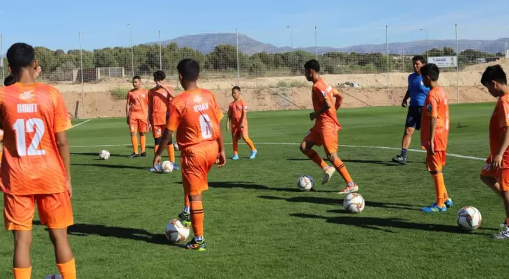 स्पेनमा फुटबल प्रशिक्षण गरेर फर्केका रोहितलाई ओल्ड ट्राफोर्डमा मौका