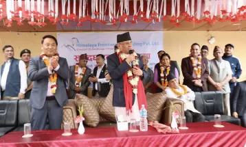 प्याराग्लाइडिङले पर्यटन प्रवद्र्धनमा मद्दत पुग्छ : प्रधानमन्त्री दाहाल