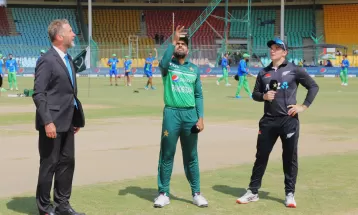 पाकिस्तानले न्युजिल्याण्डलाई दियो ३३५ रनको लक्ष्य, बाबरले बनाए किर्तिमान