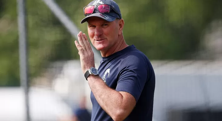 ग्रान्ट ब्राडबर्न पाकिस्तानी टिमको मुख्य प्रशिक्षकमा नियुक्त