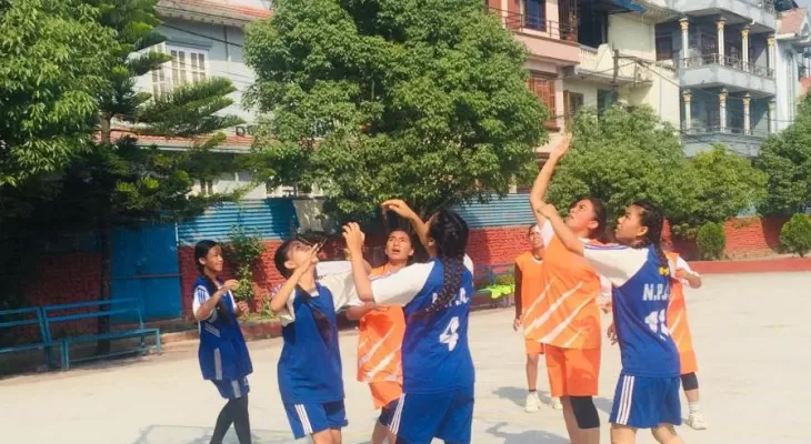 एलएनए दोहोरो उपाधिनजिक