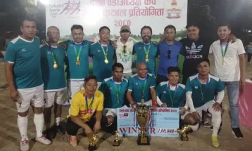 फ्रिडम फाइटरद्वारा उपाधि रक्षा