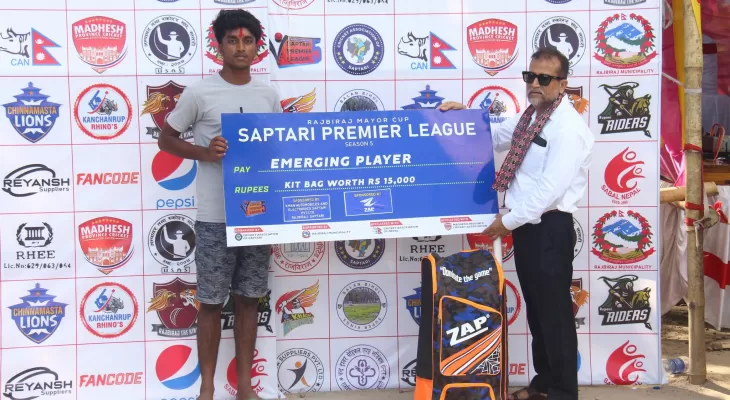 बजाज खडक वारियर्सलाई सप्तरी प्रिमियर लिगको उपाधि