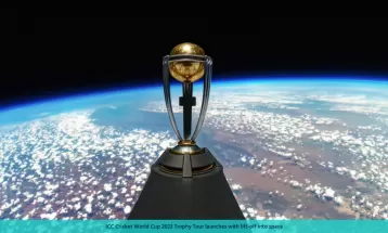 क्रिकेट विश्वकप ट्रफी अन्तरिक्षमा सार्वजनिक