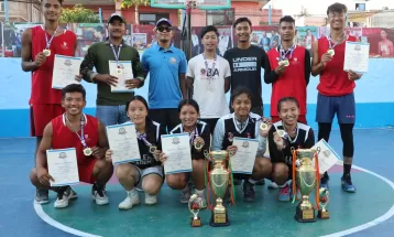 मनास्लु र बलर्सलाई उपाधि