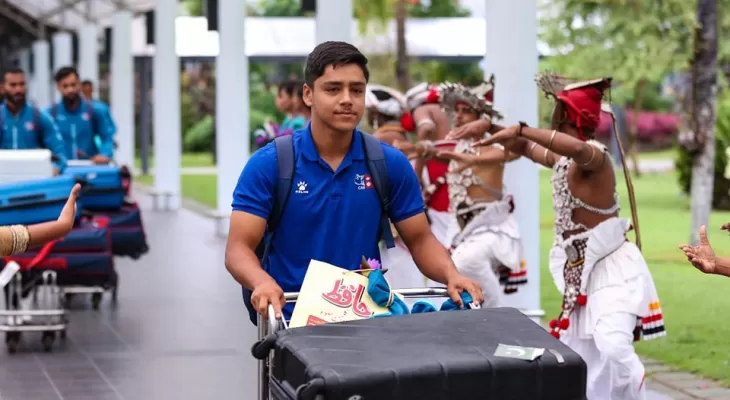 एसिया कप २०२३ : भारतविरूद्धको खेलका लागि नेपाली टोली श्रीलंकामा (फोटो फिचर)