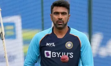 भारतले अक्षर पटेलको स्थानमा अश्विनलाई विश्वकप टोलीमा समावेश गर्यो