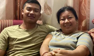 कुशलकी आमा भन्छिन्– ‘साग केलाउँदै छोराको खेल हेरेँ, देशको नाम राख्यो निकै खुसी छु’