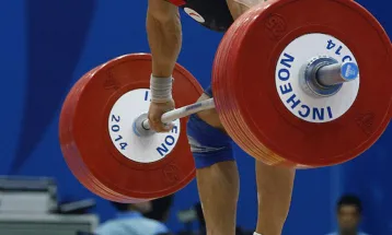 एसियाली खेलकुद : भारोत्तोलनको १२० केजीमा विकास असफल