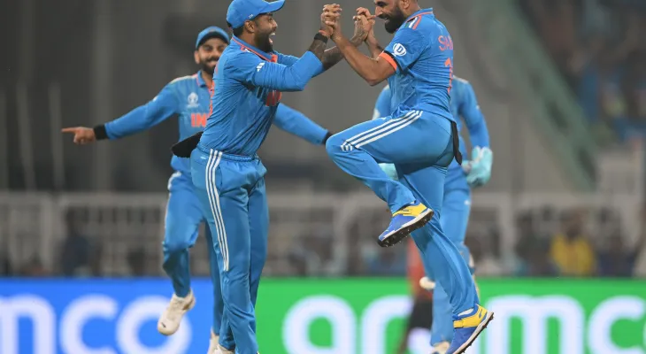 एकदिवसीय विश्वकपमा भारतको लगातार छैटौं जित, इंग्ल्याण्ड १०० रनले पराजित