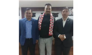 विश्व स्नुकर च्याम्पियनसिपमा सहभागी हुन सन्तोष कतार प्रस्थान