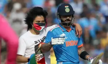 विश्वकप क्रिकेटको फाइनल खेलमा प्यालेस्टाइन समर्थक अचानक मैदानभित्र पसेपछि....