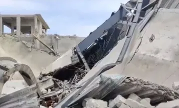 निर्माणाधीन रङ्गशाला भत्किँदा ३ जनाको मृत्यु, १० घाइते