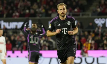 बुण्डेसलिगा : बायर्न म्युनिखले क्लोनलाई हरायो