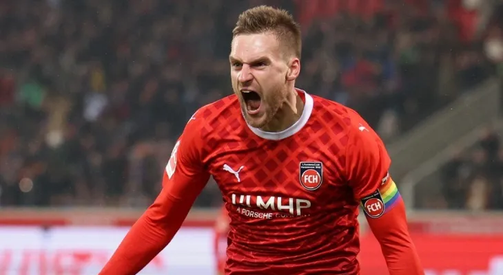 बुण्डेसलिगा : फ्रयाङ्कफर्टसँग बायर्न पराजित