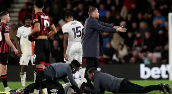 खेलका क्रममा फुटबल खेलाडीलाई हृदयघात