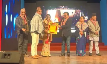 स्केटिङ अध्यक्ष खनाललाई राष्ट्रिय समाजसेवी सम्मान