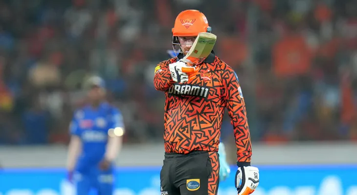 हैदराबाद स्टेडियममा सनराइजर्सको किर्तिमानी ब्याटिंग १० तस्वीरमा