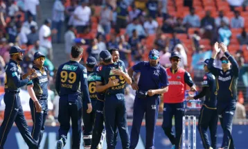 आइपिएल: सनराइजर्समाथि गुजरात ७ विकेटले विजयी