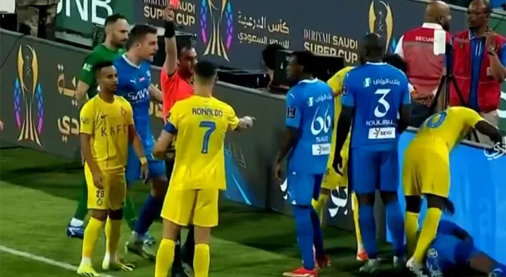 अल नासरलाई हराउदै अल हिलाल सुपर कपको फाइनलमा, रोनाल्डोले पाए रातो कार्ड