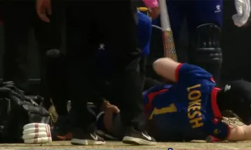 ब्याटिंगको क्रममा लोकेश बम घाइते