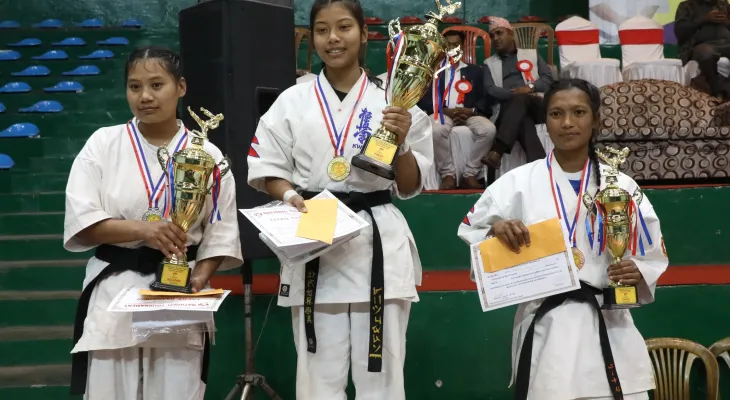 फुल कन्ट्याक्ट करातेमा अनिशालाई स्वर्ण