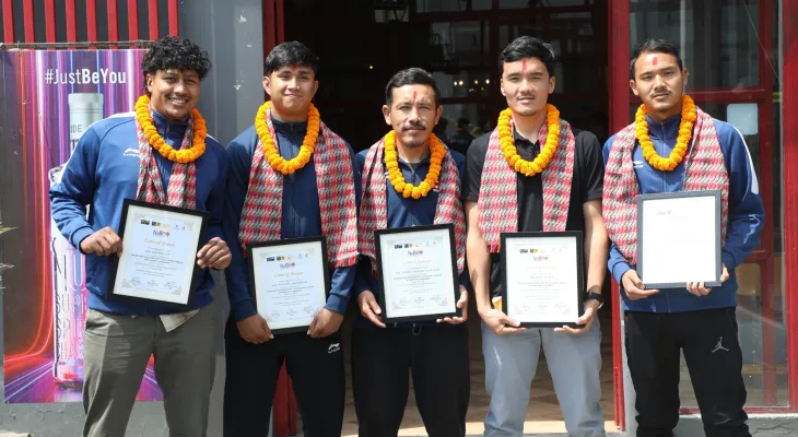 उपाधि विजेता बास्केटबल टोली सम्मानित