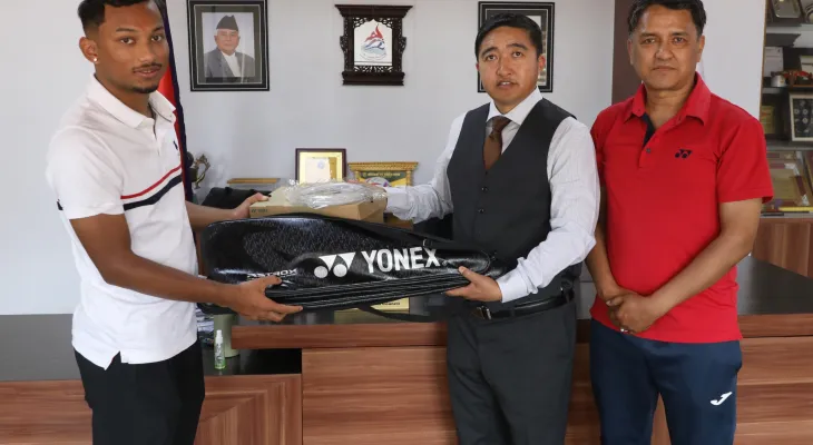 ओलम्पिक तयारीका लागि प्रिन्सलाई खेल सामाग्री