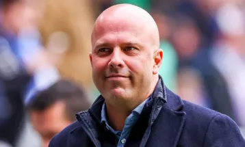 स्लट लिभरपुलको प्रशिक्षक नियुक्त