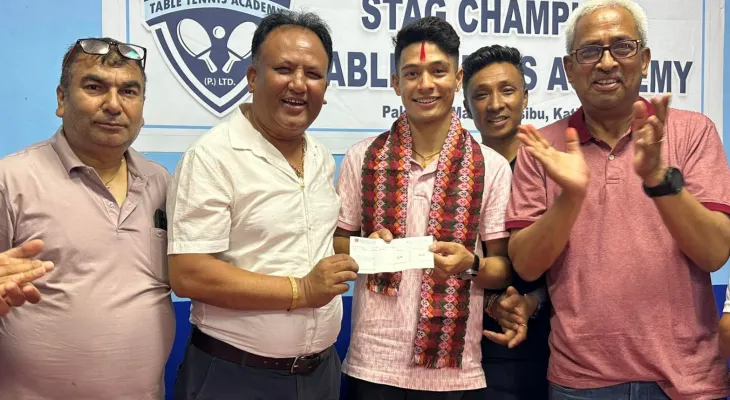 टेबलटेनिस खेलाडी श्यान्टु पुरस्कृत
