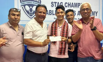 टेबलटेनिस खेलाडी श्यान्टु पुरस्कृत