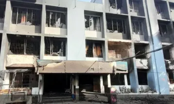 बंगलादेशमा प्रदर्शनकारीले गरे क्रिकेटरको घरमा आगजनी