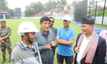 खेलकुद मन्त्री चौधरीद्वारा कीर्तिपुर क्रिकेट मैदानको निरीक्षण