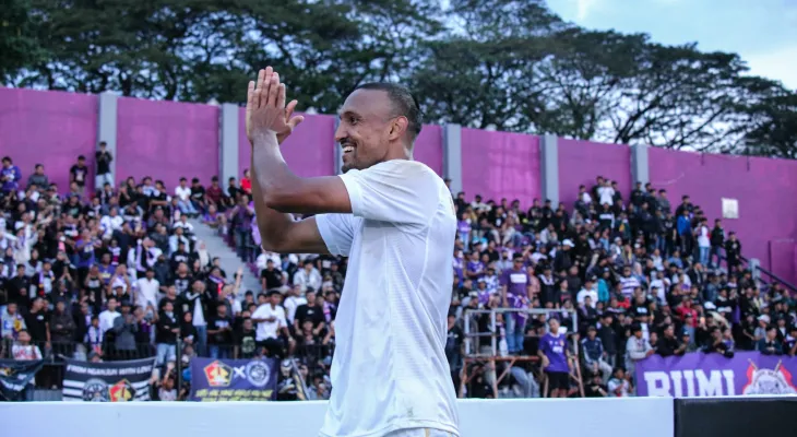 जापानी स्टार केइसुके होन्डासँग एउटै मैदानमा खेल्दा गर्व लागेको रोहित चन्दको प्रतिक्रिया